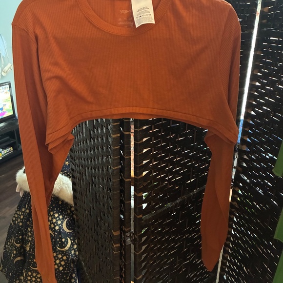 Nike Yoga Shrug in Amber L and XXL NWOT - Picture 7 of 7